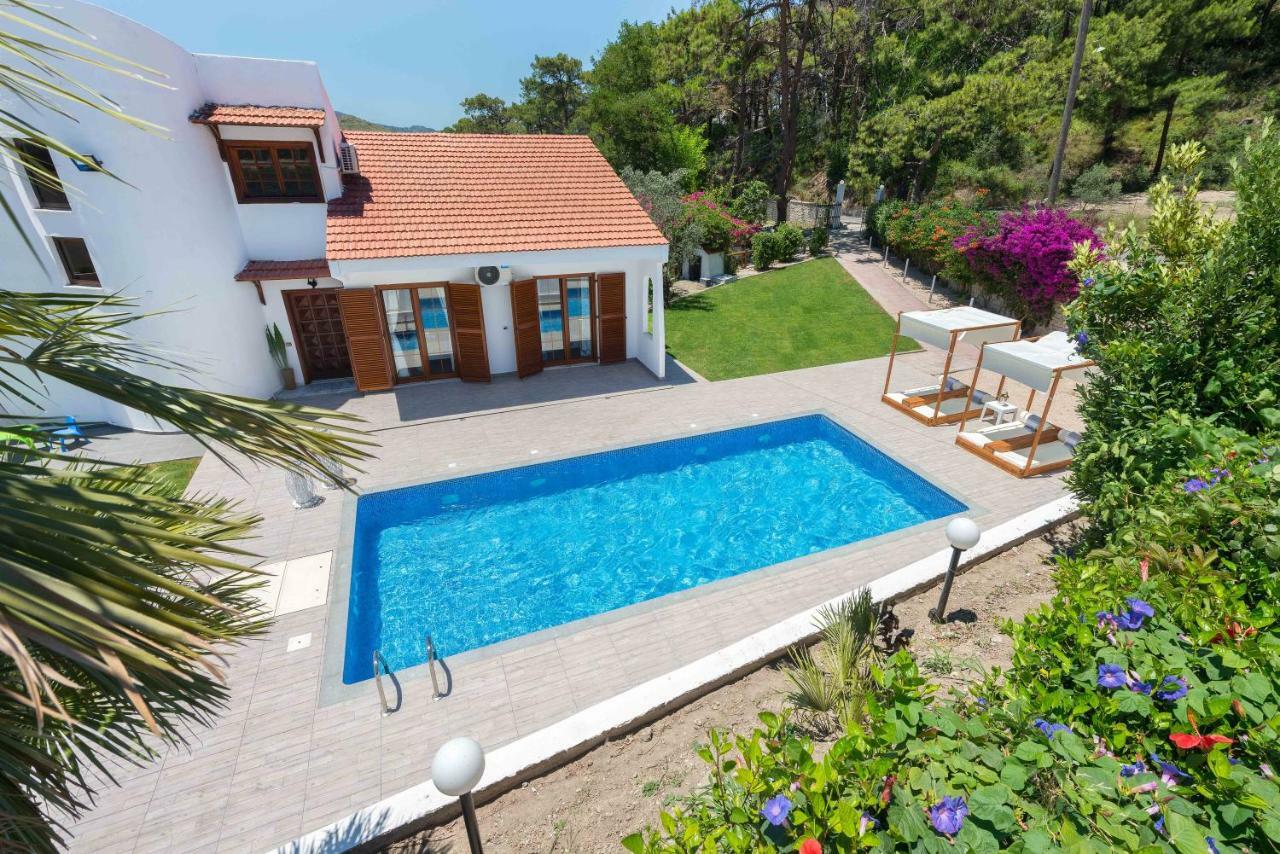 Una Villa Rhodes 依克希亚 外观 照片